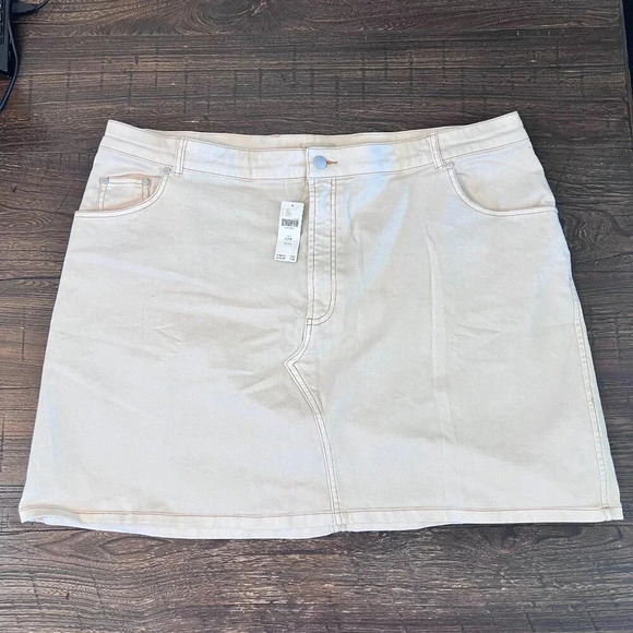 Pilcro Plus Denim Mini Skirt Beige Size 22W NWT - Picture 5 of 15